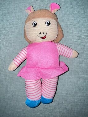 Plush D.W. Arthur PBS Kid's Show Stuffed Animal Sister Doll Toy Aardvark